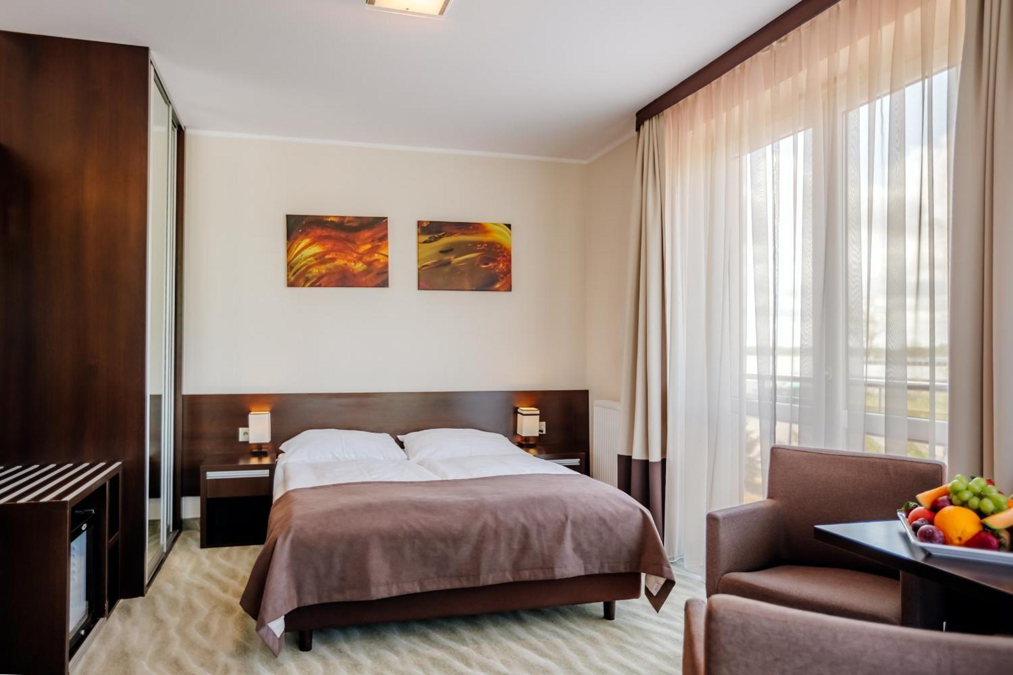 Hotel Emocja 3*