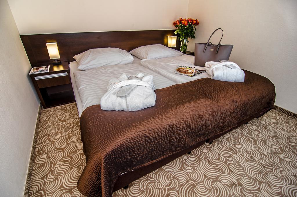 Hotel Emocja