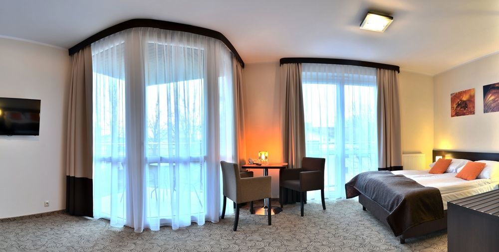 Hotel Emocja Großmöllen