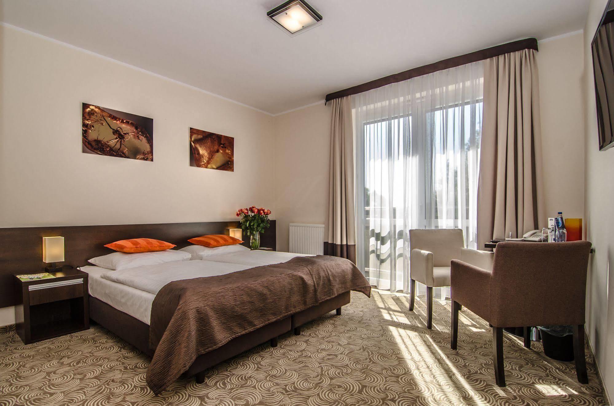 Emocja Hotel 3*