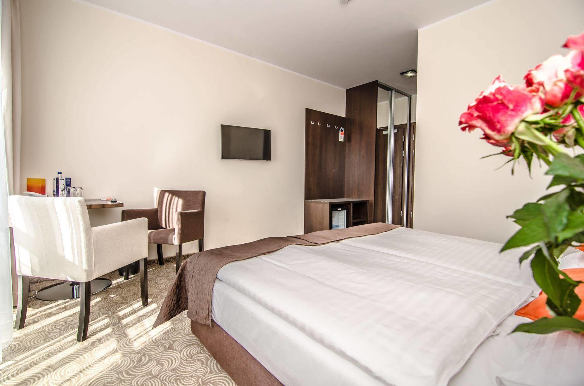 Emocja 3* Mielno (Koszalin)