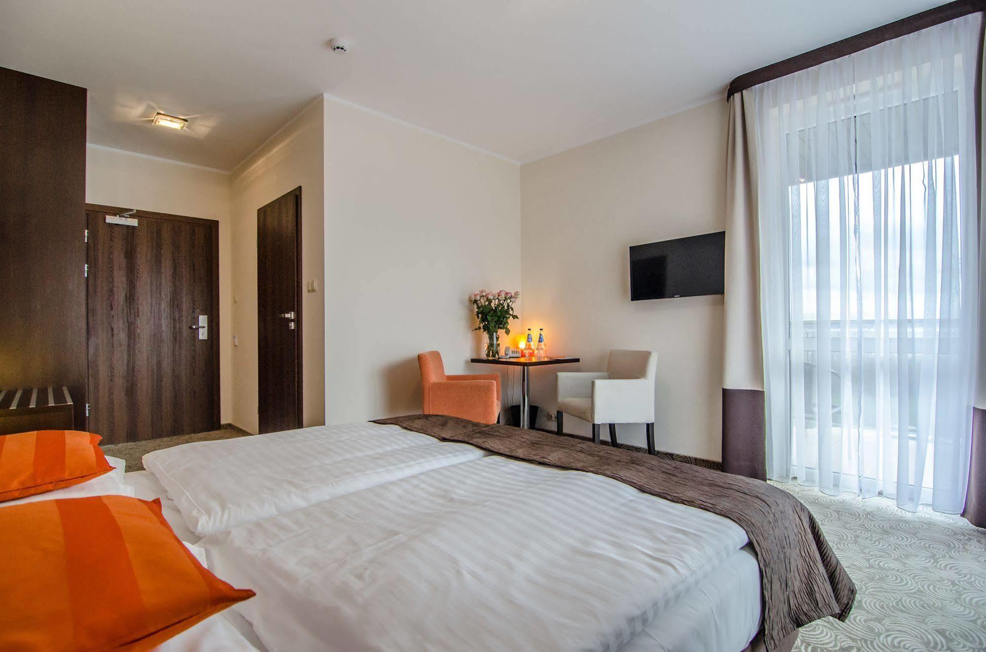Emocja 3* Mielno (Koszalin)